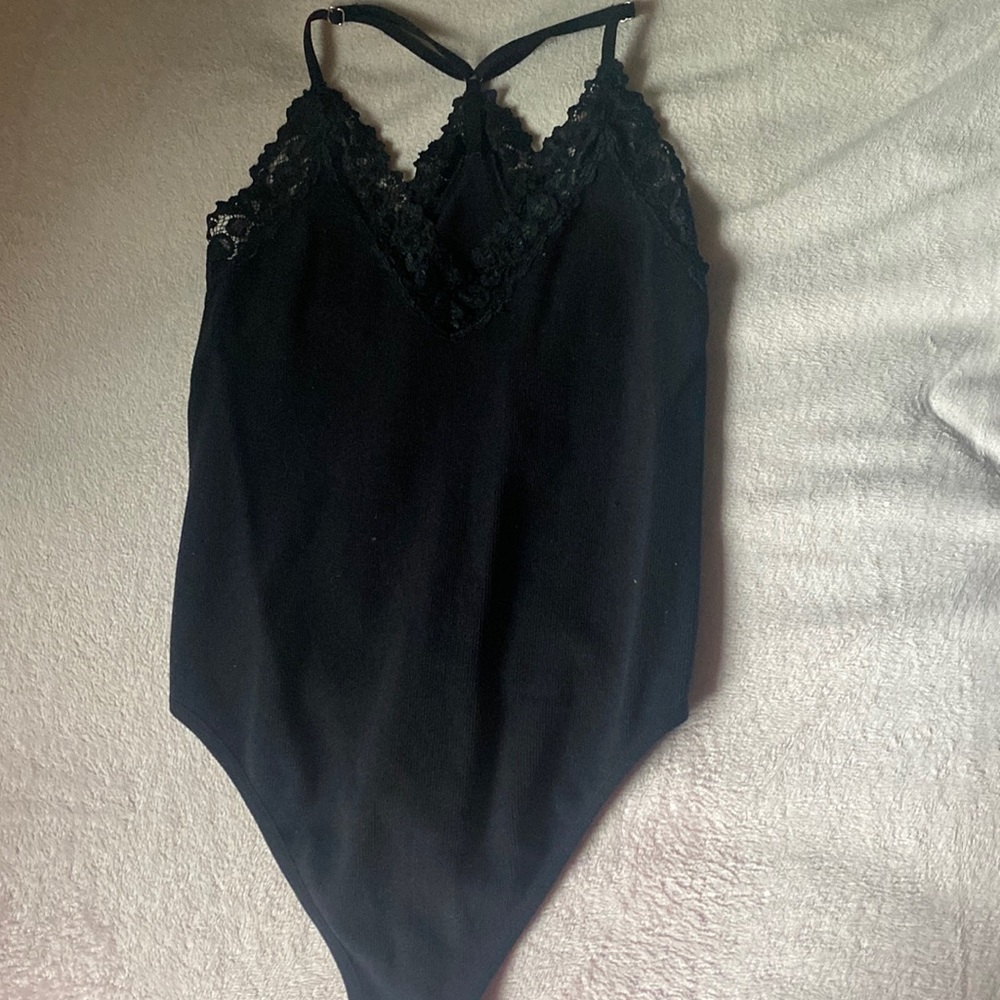 Forever 21 ribbed lace v neck bodysuit
